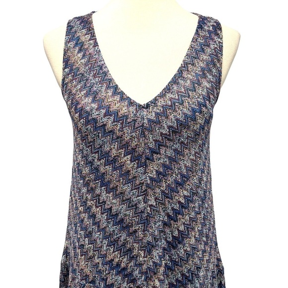 Maeve Westwater Chevron Knit V Neck Sleeveless Dress - Picture 4 of 13